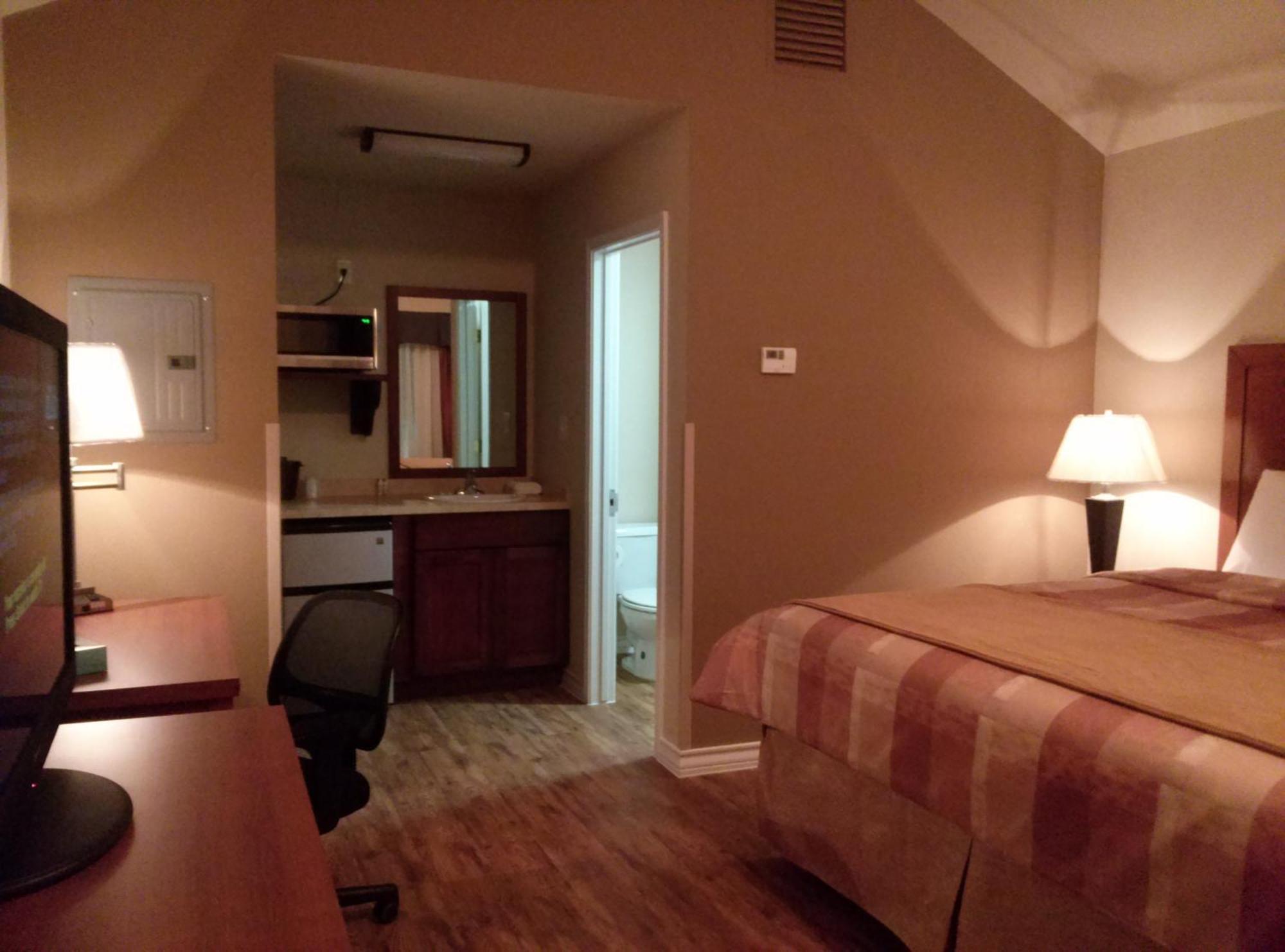 Kenedy Fieldhouse Inn & Conference Center מראה חיצוני תמונה